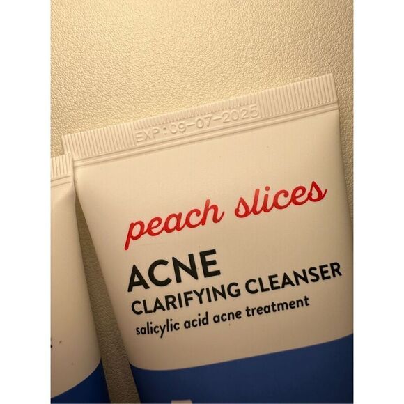 Peach Slices Acne Oil-Free Moisturizer 120ml+ Acne Clarifying Cleanser 80ml - Picture 6 of 6